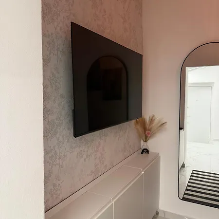 Nel Cuore Di Genova-centro Storico B&B 3*